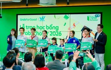 Grab trao 300 suất học bổng và hỗ trợ học tập cho học sinh sinh viên