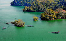 Việt Nam có một "vịnh Hạ Long trên núi" trải dài 500 ha: Thuộc khu Ramsar thứ 1.938 thế giới, vừa có động thái mới liên quan tới quy hoạch, sẽ chia thành 19 phân khu