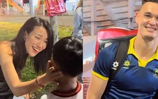 Bắt gặp Lê Giang Patrik và MC Hoàng Oanh bên ngoài sân vận động