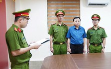 Bắt Bí thư Đảng ủy, Chủ tịch xã vì thông đồng với 2 công ty khai thác 386.934 m³ đất trái phép