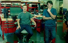 Phát hiện nam sinh 19 tuổi bỏ đại học, từng sống trong xe kéo, 21 tuổi khiến Facebook của Mark Zuckerberg chi hơn 50.000 tỷ đồng mua lại "giấc mơ"