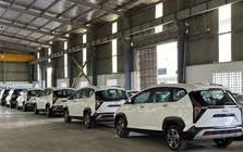Mẫu xe Hyundai 7 chỗ rao bán xả kho, giá chỉ ngang xe cỡ A
