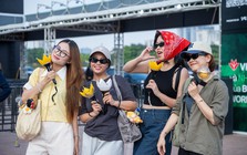 Mỹ Đình trước giờ G concert BIGBANG: Fan kéo vali từ sân bay thẳng tới đổi vòng, vé chợ đen bị hét giá gấp 4