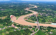 Trung Quốc khai thông 'kênh đào thế kỷ', hàng loạt tuyến vận tải đổi hướng: Cơ hội nào cho Việt Nam?