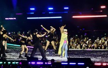 Fan quốc tế "ụp vương miện" cho VIP Việt vì quá sung, Hà Nội được chính BIGBANG khen là nơi tuyệt vời nhất