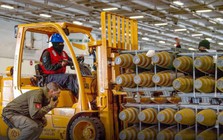 Khi Mỹ bước đi trên bờ vực