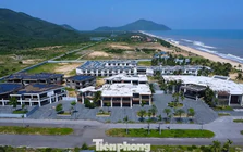 Dở dang khu nghỉ dưỡng hàng trăm triệu USD bên vịnh Lăng Cô