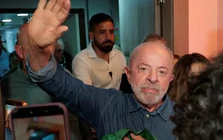 Lội ngược dòng thành công, Tổng thống Brazil Lula da Silva tái đắc cử