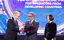 Giáo sư nhận giải 500.000 USD từ tỷ phú Phạm Nhật Vượng bất ngờ nói về tầm nhìn "đi trước" của những nhà sáng lập Quỹ giải thưởng