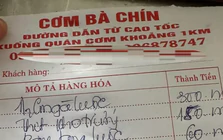 Ghé quán cơm bình dân, tài xế bức xúc vì nửa con gà giá 300.000 đồng