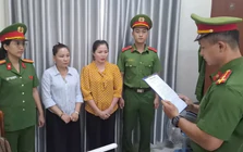 Hai phụ nữ mua ổ khóa, khóa cửa nhốt chủ nhà để đòi tiền cọc