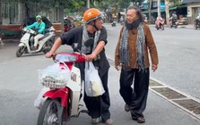 "Võ Tòng kinh điển" lộ diện gây sốt ở tuổi U60, vẫn sống ở TP.HCM sau khi rời showbiz