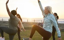 Không thể đứng bằng một chân trong 30 giây: Cơ thể đang cảnh báo điều gì?