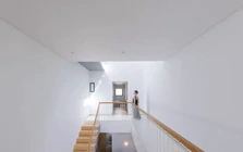 Ngôi nhà 66m² thiết kế lệch tầng để kết nối các không gian sinh hoạt