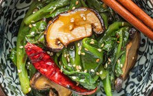 Việt Nam có loại rau rẻ tiền, hàm lượng canxi còn cao hơn sữa: Nhiều người chê không ăn