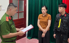 Thi hành lệnh khám xét, khởi tố Phó Trưởng phòng Kỹ thuật môi trường Hứa Thị Ngân SN 1987