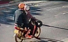Công an làm việc với Võ Văn Hùng SN 1982 để điều tra về số trứng vịt lộn trị giá 700 nghìn đồng