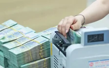 Vì sao tiền gửi ngân hàng nhiều?