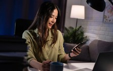 Nhân viên văn phòng 32 tuổi làm việc tại nhà 3 tối mỗi tuần, thu nhập ngoài lương đạt 10 triệu đồng/tháng