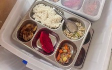Vụ suất ăn 'giống tóp mỡ': Nhà trường tổ chức bữa ăn bán trú trở lại