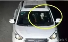 Camera ghi lại lúc nửa đêm, tài xế có biểu hiện "lạ"