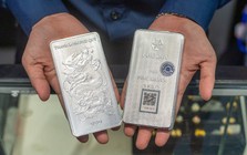 Giá bạc thỏi, bạc miếng sáng ngày 5/10 bật tăng hơn 1 triệu đồng/lượng