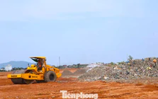 Phát lộ 'núi rác' dưới lòng đất khi thi công khu công nghiệp 1.555 tỷ