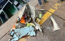 Cận cảnh hiện trường vụ rơi máy bay quân sự khiến 32 người thiệt mạng ở Nigeria