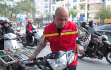 Nam diễn viên phim Việt giờ vàng nay bán bánh canh trên đường Ô Chợ Dừa (Hà Nội)