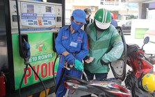 Doanh nghiệp tự quyết giá xăng dầu: Bộ Công Thương giám sát cách nào?