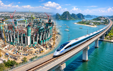 Cập nhật đại công trường của Vingroup: Đường sắt Hà Nội – Quảng Ninh 5,6 tỷ USD đang đúc phiến dầm đầu tiên, sân vận động lớn nhất thế giới chuẩn bị nâng mái thép