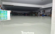 Tầng hầm biệt thự, ngân hàng ở TPHCM ngập sâu, nhiều tài sản ngâm trong nước