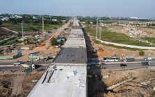 300 kỹ sư, công nhân làm việc xuyên kỳ nghỉ trên công trường Vành đai 3 TPHCM