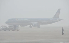 Sương mù bao phủ miền Bắc ảnh hưởng đến các chuyến bay Tết