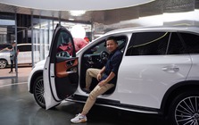 Nhìn lại dàn xe của Khoa Pug trước khi tuyên bố phá sản: Từ Camry ‘máy V6’ độc lạ tại Mỹ đến cặp đôi Mercedes-Benz hơn 4 tỷ đồng tại Việt Nam