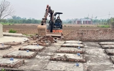 Xây hơn 80 mộ giả để 'giữ chỗ'