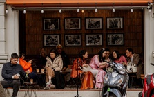 Phụ thu Tết: Bài toán quen thuộc nhưng chưa bao giờ dễ với chủ quán F&B