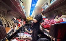 Kỷ lục: Xe khách bị phạt gần 300 triệu đồng ngày cận Tết và khung cảnh 'không thể tưởng tượng' bên trong