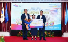 Vikki Bank trao giải 1 ký vàng và 10 giải thưởng giá trị