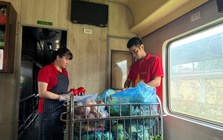 Những người làm việc xuyên Tết Bính Ngọ 2026