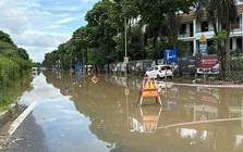 Phân luồng phục vụ thi công trạm bơm chống ngập cho Đại lộ Thăng Long