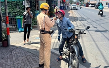 Mới sáng mùng 1 Tết đã bị CSGT xử phạt do say xỉn