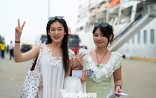 Tàu biển quốc tế chở gần 2.400 khách du lịch Quảng Ninh mùng 1 Tết