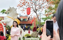 Chen chân cầu an đầu năm ở cổ tự 700 tuổi tại Quảng Trị