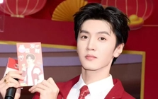Nam diễn viên chi một tỷ đồng lì xì fan trong đêm Giao thừa