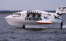 Phà chở khách có cánh lướt trên bờ biển Mỹ, nhắm cả mục đích quân sự