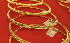 Tối 19-2, giá vàng, bạc đồng loạt tăng mạnh