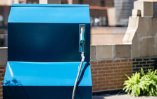 Mỹ vừa chế "cỗ máy như khoa học viễn tưởng" biến CO2 thành xăng, giá xăng sắp về 0 đồng?