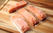 Rã đông cá kiểu này là "sai bét": Đây mới là cách làm đúng