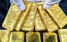 Giá vàng hồi phục lên mốc 5.000 USD/oz, một “tay to” gom hơn 3 tấn